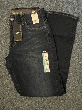 Lee Men’s Bootcut Jeans in Dark Indigo